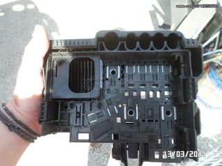 OPEL CORSA E 15-19 ΚΟΥΤΙ ΑΣΦΑΛΕΙΟΘΗΚΗΣ-thumb-5
