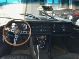 Jaguar E-Type 1967-thumb-15
