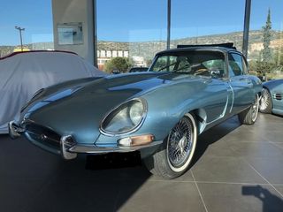 Jaguar E-Type 1967-thumb-1