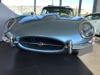 Jaguar E-Type 1967-thumb-4