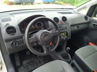 Volkswagen Caddy 2013 2.0 TDI-thumb-9