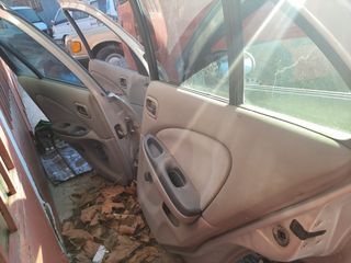 Ολόκληρες πόρτες από Nissan Almera N16-thumb-3