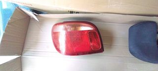 YARIS 99-05-ΦΑΝΑΡΙ ΠΙΣΩ ΑΡΙΣΤΕΡΟ- -YARIS 12-17- ΦΑΝΑΡΙ ΟΜΙΧΛΗΣ- -CARINA E -ΤΡΙΤΟ SΤΟP