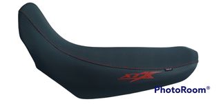 Yamaha XTX με αντιολισθητικό ύφασμα και carbon