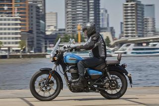 Royal Enfield Meteor 350 2025-thumb-2