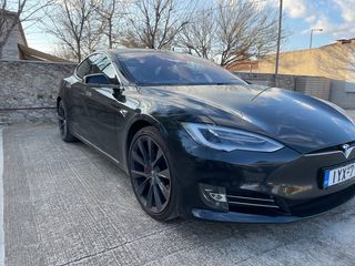 Tesla Model S 2019 P100D. 765hp