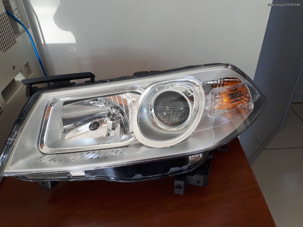 Φανάρι εμπρός αριστερό Renault Megane 2006