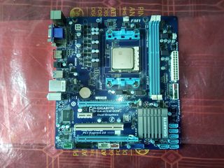 Gigabyte Ga-a75m-d2h (FM 1) / A6 X4 3650 - 2.6 GHz (HDMI)