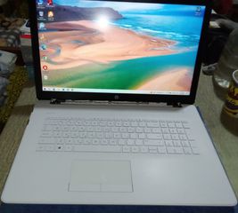 1.Laptop HP 17.3 inch-A6-9225-4gb(Ddr4)-Ssd256 Gb-2.LENOVO G70-70 80HW003ENX 17.3'' INTEL DUAL CORE 2957U 8GB /Ssd 120GB WINDOWS 10