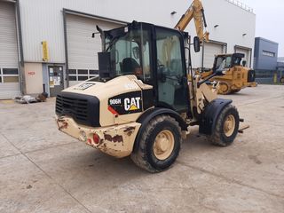 Φορτωτής Με Λάστιχα CAT 2011 906H-thumb-1