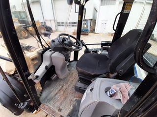 Φορτωτής Με Λάστιχα CAT 2011 906H-thumb-6