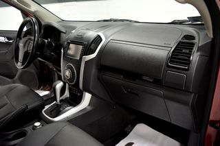 Isuzu D-Max 2018 Limited_1.9d_Euro6_Automatic_37.000klm!!!(+video)-thumb-17
