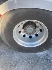 Mercedes-Benz 2006-thumb-1