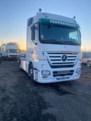 Mercedes-Benz 2006-thumb-2
