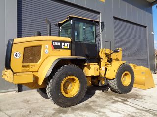 CAT '16 926M