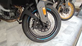 CFmoto 800ΜΤ Sport 2026 ΔΩΡΟ ΓΝΗΣΙΟ ΤΡΙΒΑΛΙΤΣΟ-thumb-9