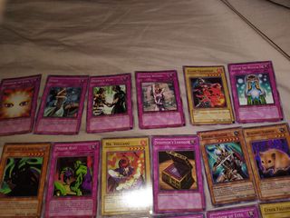 Yu-Gi-Oh κάρτες