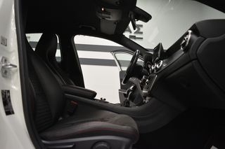 Mercedes-Benz GLA 200 2015 AMG_Line_Xenon_19"_32.000klm!!! (+video)-thumb-21