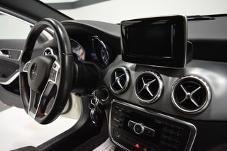 Mercedes-Benz GLA 200 2015 AMG_Line_Xenon_19"_32.000klm!!! (+video)-thumb-25