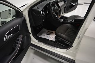 Mercedes-Benz GLA 200 2015 AMG_Line_Xenon_19"_32.000klm!!! (+video)-thumb-27