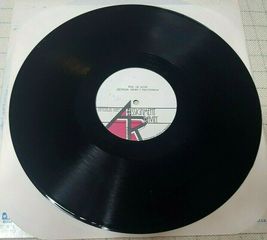 Georgia Henry & Yellowman – Full Of Love / Nobody Wins  12'