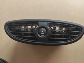 Αεραγωγοi κεντρικοί ταμπλό από Renault Clio 2006-2011