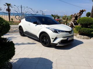 Toyota C-HR 2019 1.8 HSD C-LUB Bi-Tone NAVY