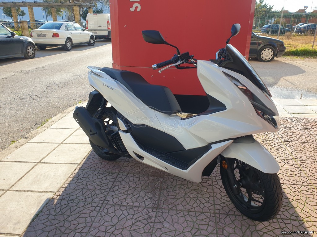 Honda PCX 125 2026 Smart Key ABS