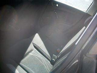 Peugeot 208 2015-thumb-2