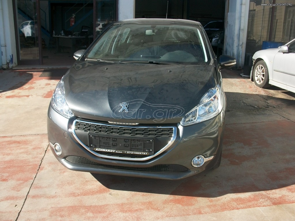Peugeot 208 2015
