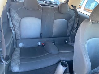 Mini Cooper D 2018 Chilli packet-thumb-15
