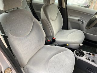 Citroen C3 2003-thumb-12