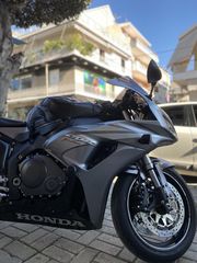 Honda CBR 1000RR 2007-thumb-13