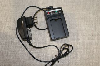 HIROBO BATTERY CHARGER 7.4V