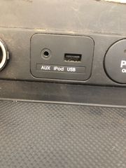 KIA SPORTAGE 11-16 ΘΥΡΑ AUX-USB-IPOD#Papanikolaouparts