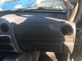 Jeep Cherokee 2006-thumb-6
