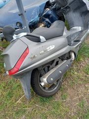 PIAGGIO XEVO 400-thumb-2