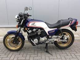 Honda CBF 1100 Super Boldor 1983-thumb-1