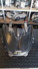Piaggio X9 250 EVO | Βάση Παρπρίζ