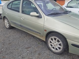 Renault Megane 2002 διαφορα ανταλλακτικα μονο!!-thumb-3