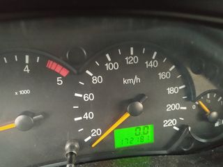 Ford Focus 2004-thumb-9