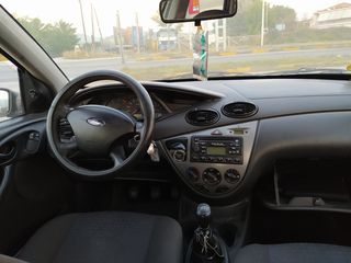 Ford Focus 2004-thumb-13