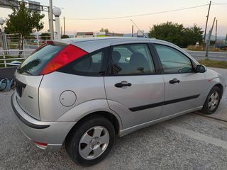 Ford Focus 2004-thumb-7
