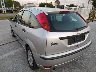 Ford Focus 2004-thumb-4