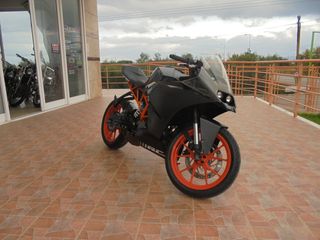 KTM 2016 RC 200 ABS -thumb-1