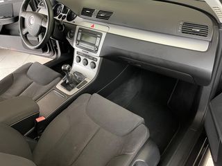 Volkswagen Passat 2007 VARIANT 1.6 FSI SPORTLINE-thumb-12