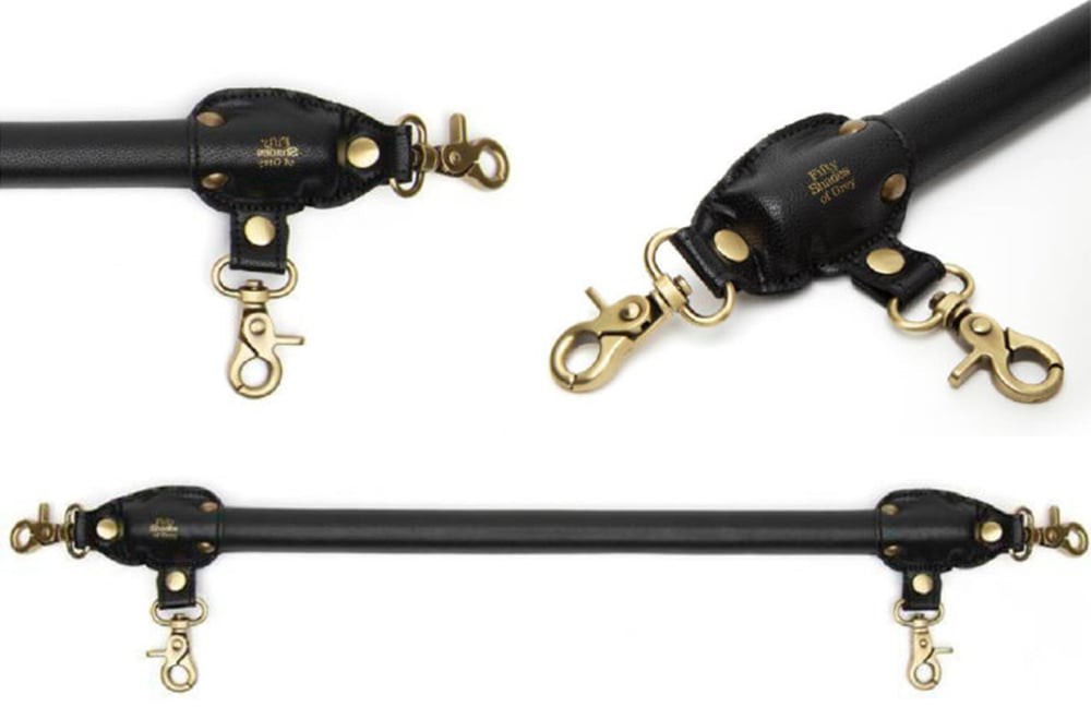 Bound to You Spreader Bar - Black