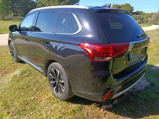 Mitsubishi Plug-in Hybrid Outlander 2016-thumb-5
