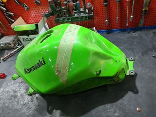 Kawasaki ninja 250 ντεπόζιτο ρεζερβουάρ