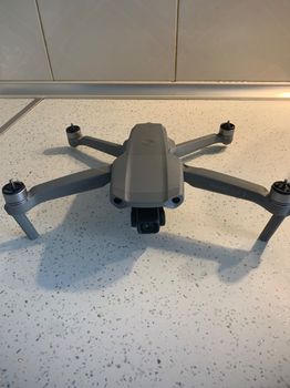 DJI '21 Mavic air 2